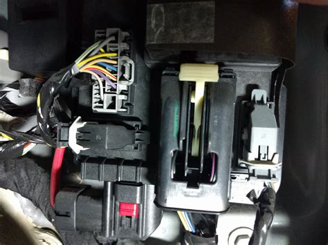 smart junction box 2010 ford escape|ford escape sjb problems.